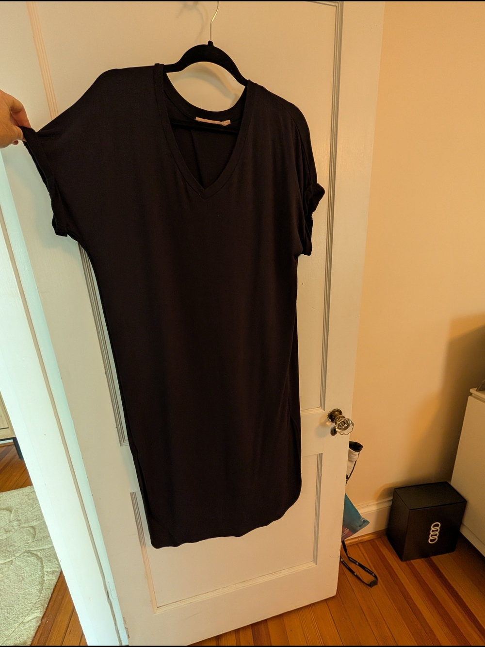Ellison Black V-Neck Short Sleeve Tunic